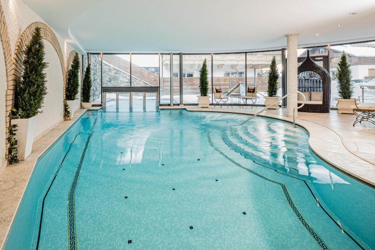 Savoy Dolomites Luxury & Spa Hotel Сельва-ді-Валь-Гардена Екстер'єр фото
