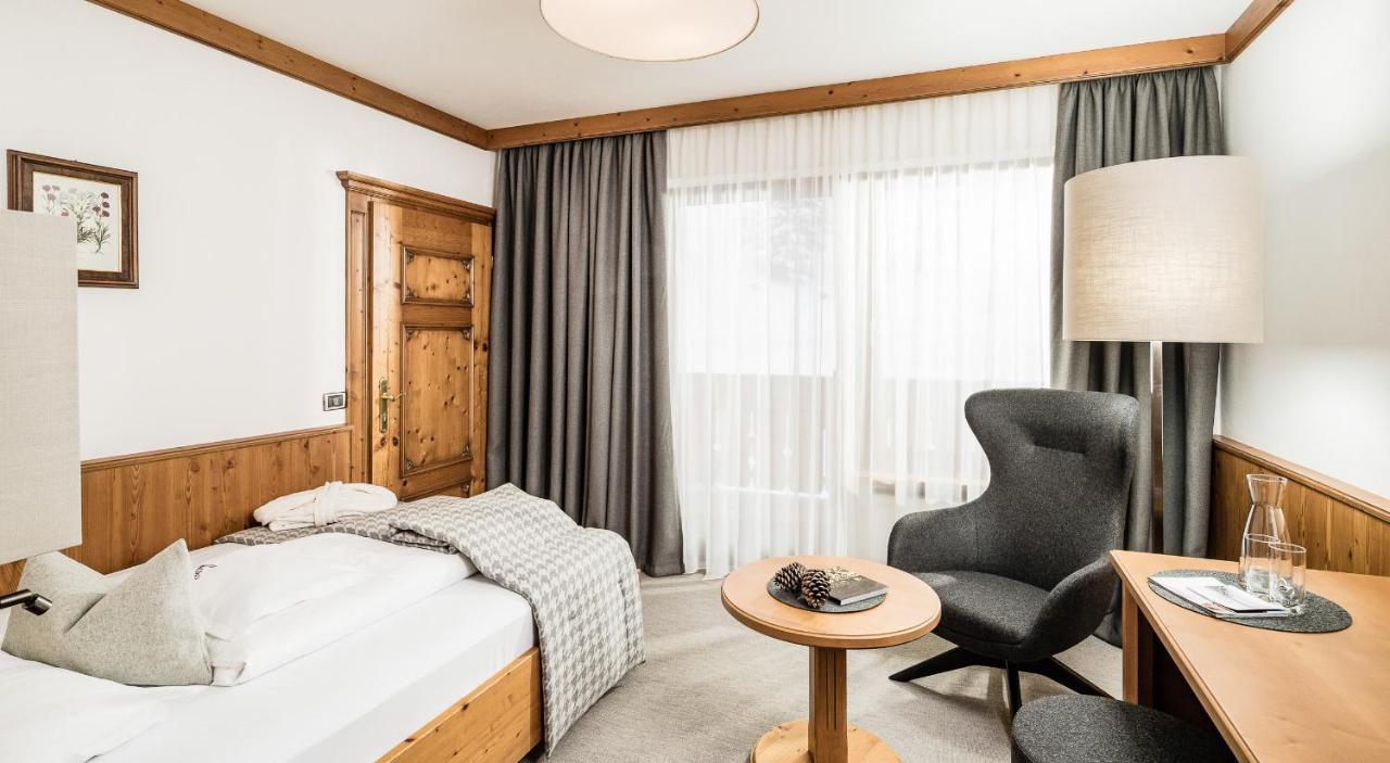 Savoy Dolomites Luxury & Spa Hotel Сельва-ді-Валь-Гардена Екстер'єр фото