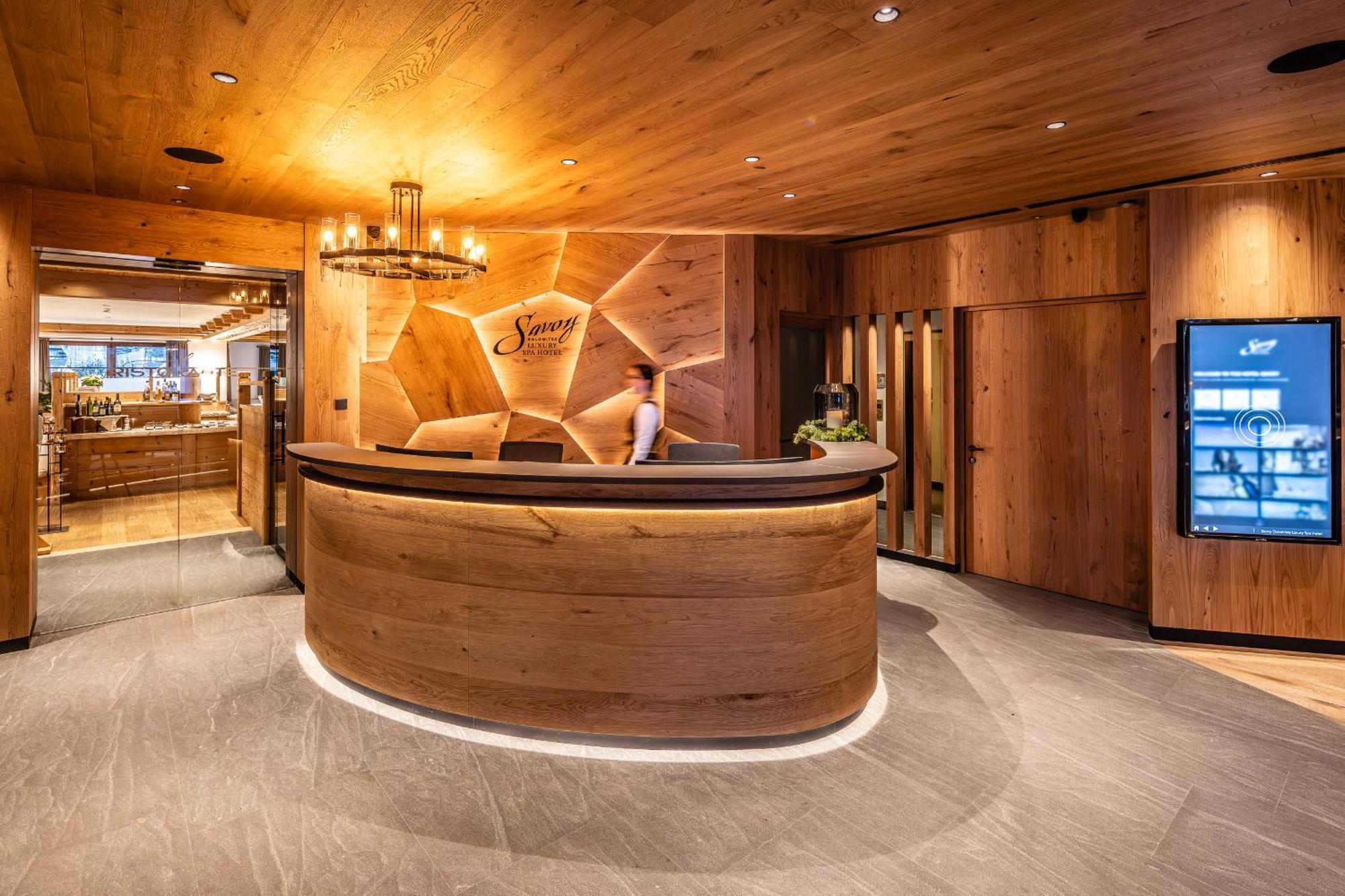 Savoy Dolomites Luxury & Spa Hotel Сельва-ді-Валь-Гардена Екстер'єр фото