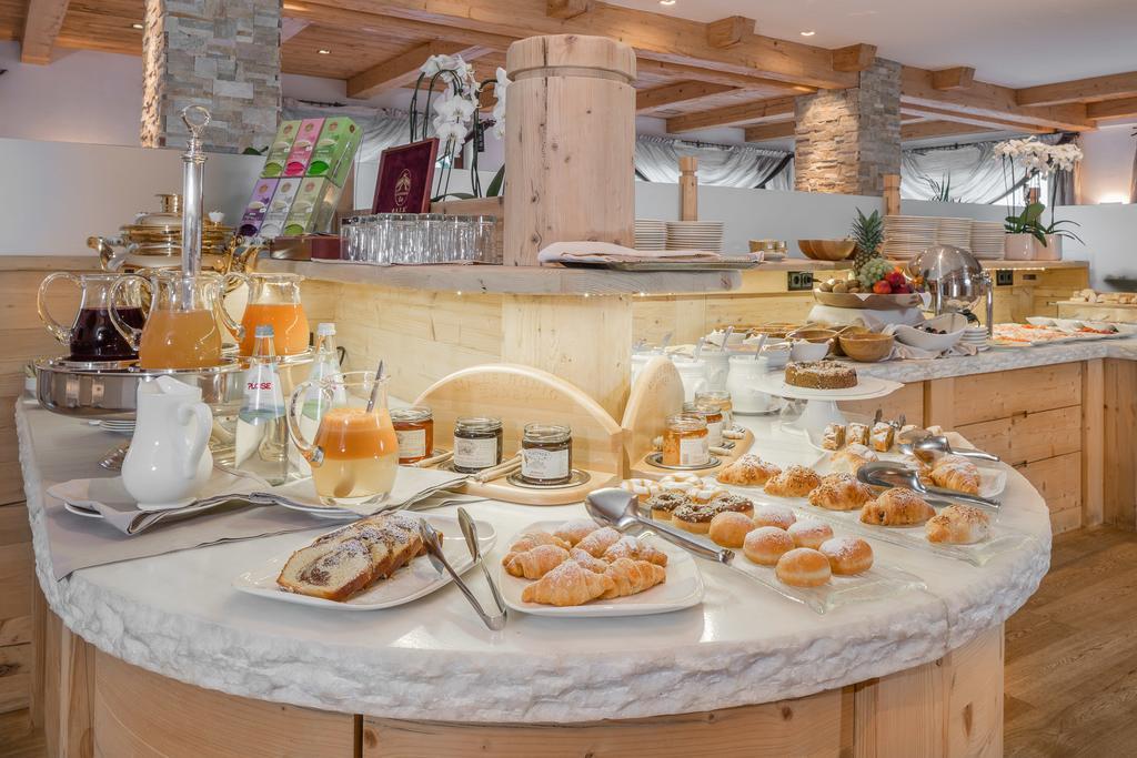 Savoy Dolomites Luxury & Spa Hotel Сельва-ді-Валь-Гардена Екстер'єр фото