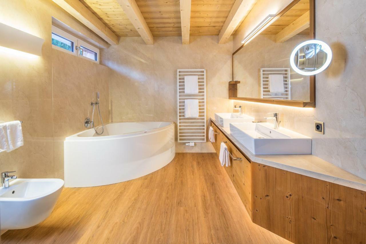 Savoy Dolomites Luxury & Spa Hotel Сельва-ді-Валь-Гардена Екстер'єр фото